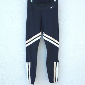 ⚜️ Nike Metallic Dri Fit Legging